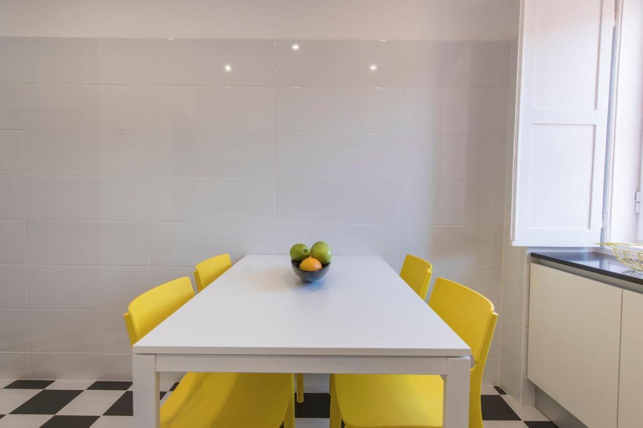 Lejlighed Lovelystay - Bairro Alto Terrace Wonder Lisboa